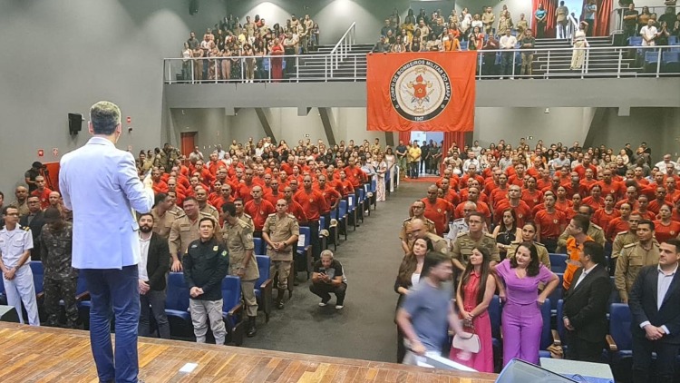 O Governo do Estado deu início ao Curso de Formação de Soldados do Corpo de Bombeiros do Amapá com 139 alunos!