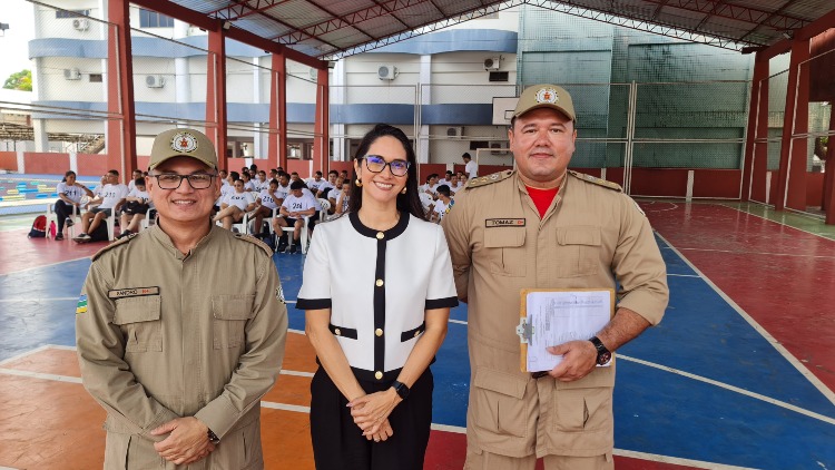 Secretaria Cinthya no BM