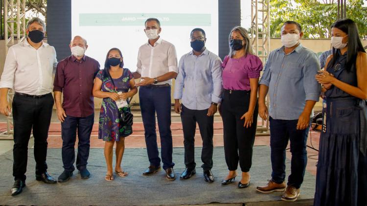 Moradores de Macapá e Santana são beneficiados com o Programa E+ Geladeira Nova, no Amapá
