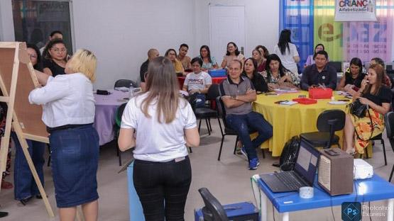 Governo do Estado capacita mais de 90 multiplicadores da rede de ensino do Amapá
