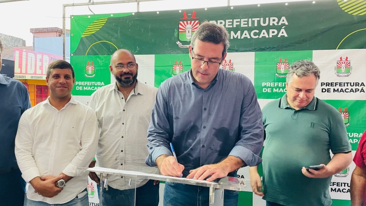 Prefeito Dr. Furlan assina Ordem de Serviço