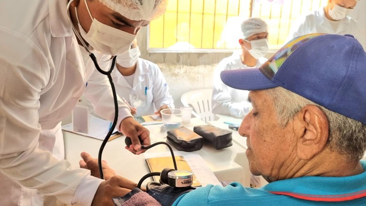 Governo do Amapá realiza mais de 300 atendimentos em ação de saúde e bem-estar para mulheres da Zona Sul, em Macapá