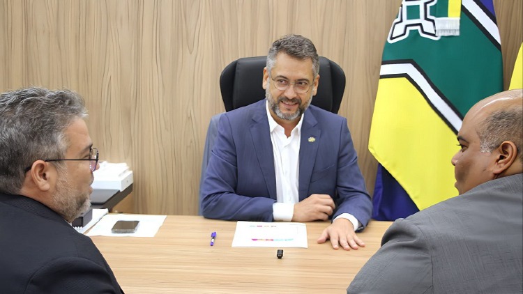 Governador Clécio Luís autoriza convocação de aprovados em concurso para procurador do Estado do Amapá