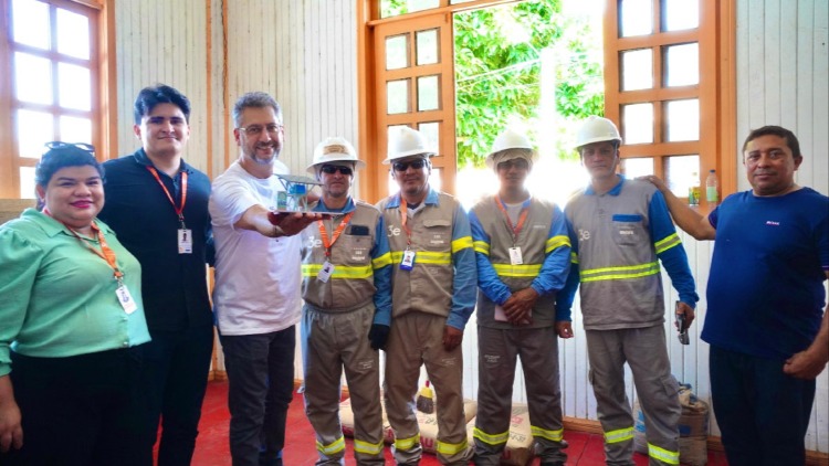 Governador Clécio Luís visita comunidade ribeirinha