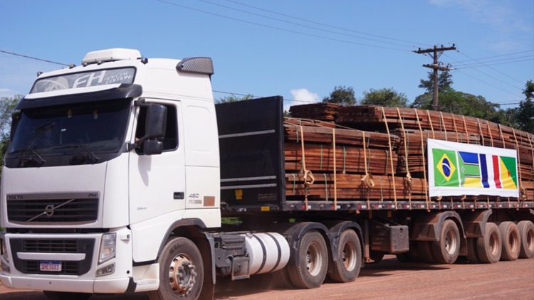 Amapá exporta pela primeira vez madeira certificada para Guiana Francesa