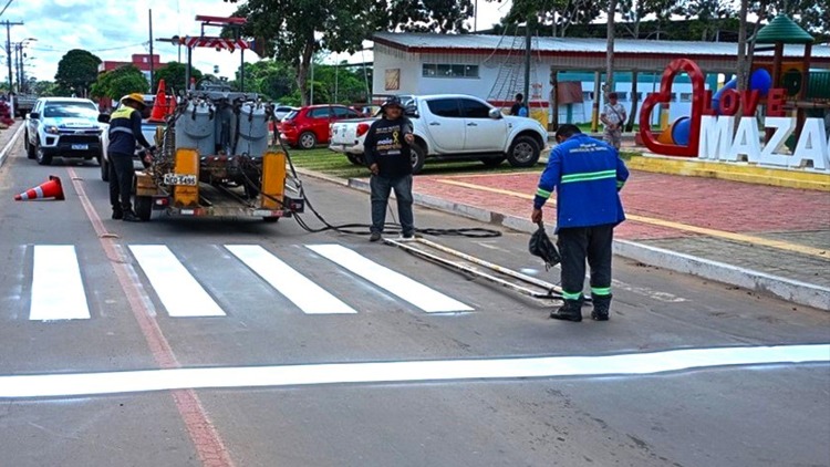 Sinalização viária em Mazagão