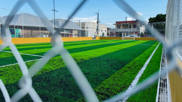 Arena esportiva e Espaço Família na Caesinha