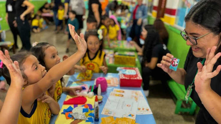 Estudantes da Escola Municipal Tia Madalena participam de Mostra Pedagógica