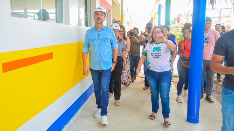 Governador Clécio Luís acompanha reta final das obras de reconstrução da Escola Estadual Coaracy Nunes