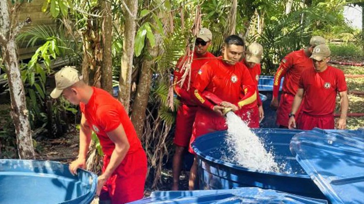 GEA envia mais 130 mil litros de água potável para atender comunidades do Bailique