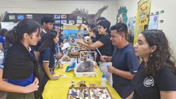 Governo do Estado realiza 1ª Mostra Científica-Cultural sobre biomas na Escola Estadual Lucimar Castillo