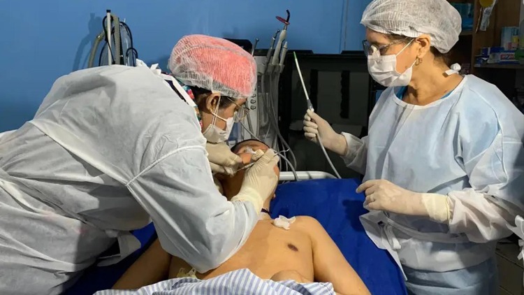 Consultório odontológico portátil