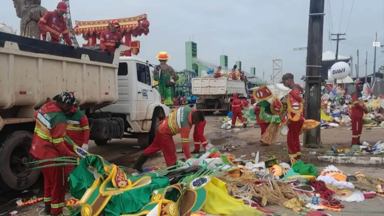 Governo do Estado realiza limpeza do Sambódromo de Macapá após desfiles das escolas de samba