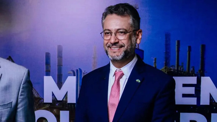 Governador Clécio Luís apresenta em Brasília credenciais do Amapá para conciliar desenvolvimento sustentável e exploração de petróleo