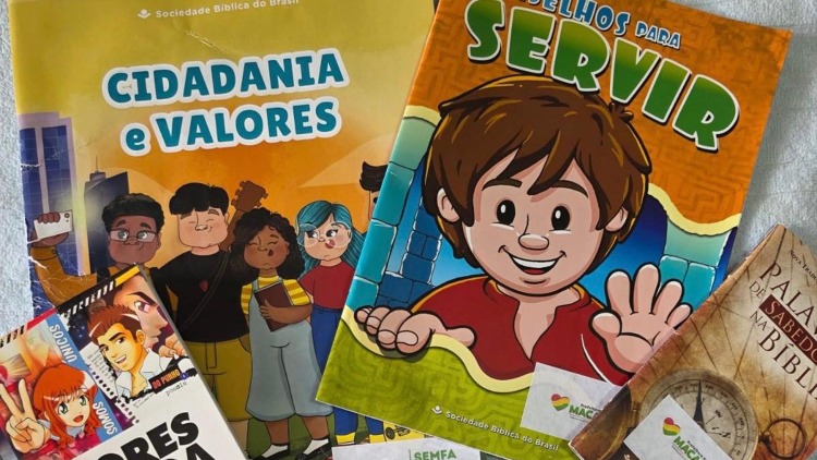 Prefeitura de Macapá recebe doação de mais de 800 livros para fortalecer ações sociais e educativas