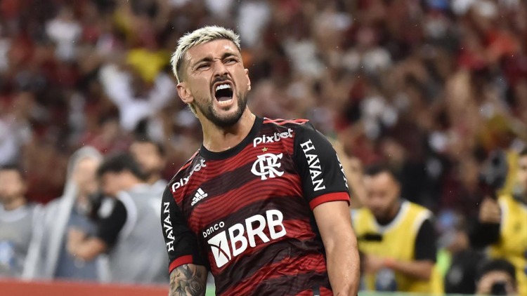 Sem Arrascaeta, Flamengo procura solução em jogo contra o Inter