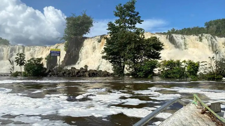 Cachoeira de Santo Antônio no Estado do Amapá