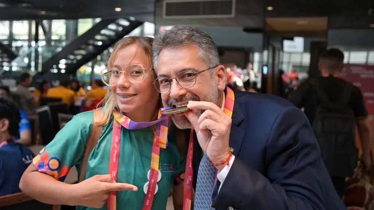 Governador Clécio Luís celebra desempenho do Amapá nos Jogos da Juventude 2025