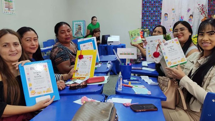 Educadores Participam de Encontro com Novas Estratégias para Sala de Aula