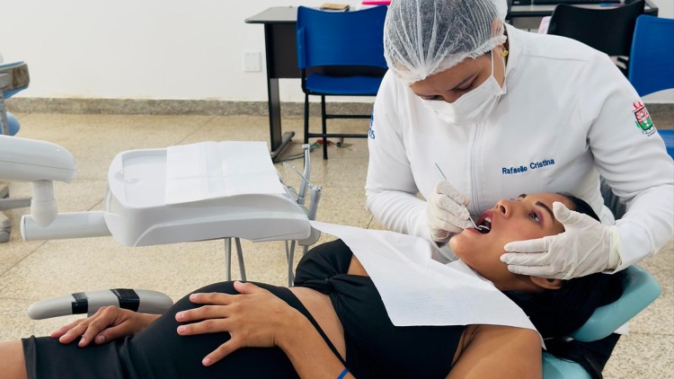 Prefeitura de Macapá garante cuidado integral a gestantes, parceiros e recém-nascidos na “Quarta-Ouro”