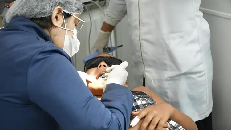 Mais Sorriso leva atendimento odontológico gratuito