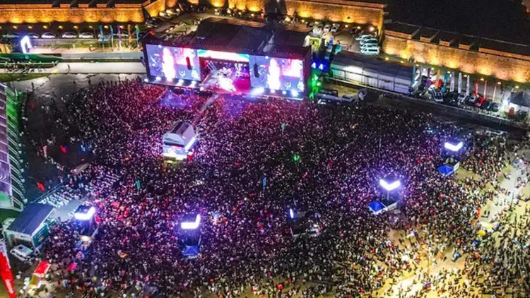 No Maior Réveillon da Amazônia - Amapá 2026, Anitta