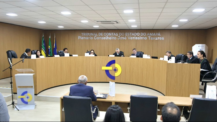 Tribunal de Contas do Amapá julga 13 processos na 464ª Sessão Ordinária, a primeira de 2026