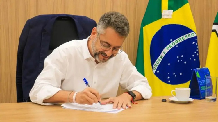 Governador Clécio autoriza novo concurso da Saúde