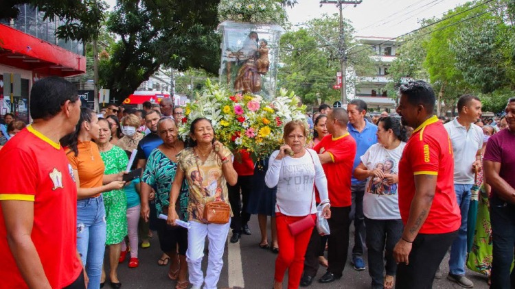 Fiéis celebram São José com programação religiosa e procissão pelas ruas de Macapá