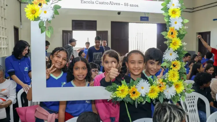 Governo do Amapá celebra aniversário de 55 anos da Escola Estadual Castro Alves, em Macapá