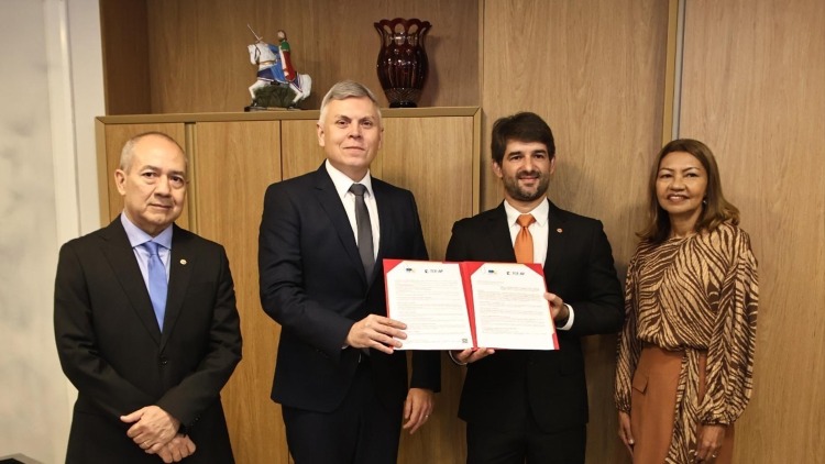 Tribunal de Contas e Ministério Público firmam termo de cooperação para implantar a “Casa dos Conselhos” nos municípios do Amapá