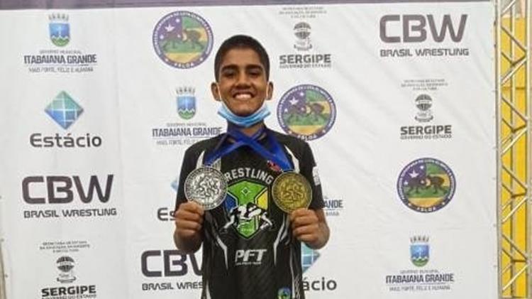 Amapaense conquista medalha de ouro e prata no brasileiro de luta olímpica