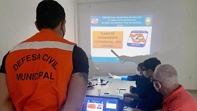 Com chuvas intensas em Macapá, Defesa Civil monitora áreas de riscos