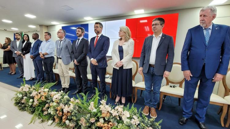 Amapá recebe delegação com embaixador e senadores da França em busca de parcerias estratégicas
