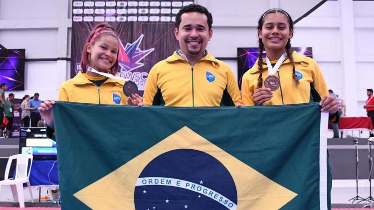 Atletas macapaenses brilham no Campeonato Mundial Escolar de Taekwondo no México 