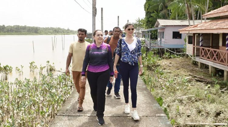 Governo do Estado inicia preparativos para levar programa Mais Sorrisos à Vila Maranata, em Mazagão