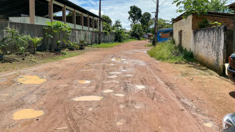 Dr. Furlan assina ordem de serviço para pavimentação de vias em bairros da zona sul de Macapá