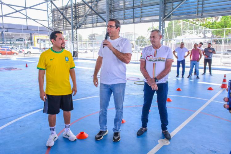Prefeito Dr. Furlan entrega 490 metros de passarela revitalizada na Fazendinha