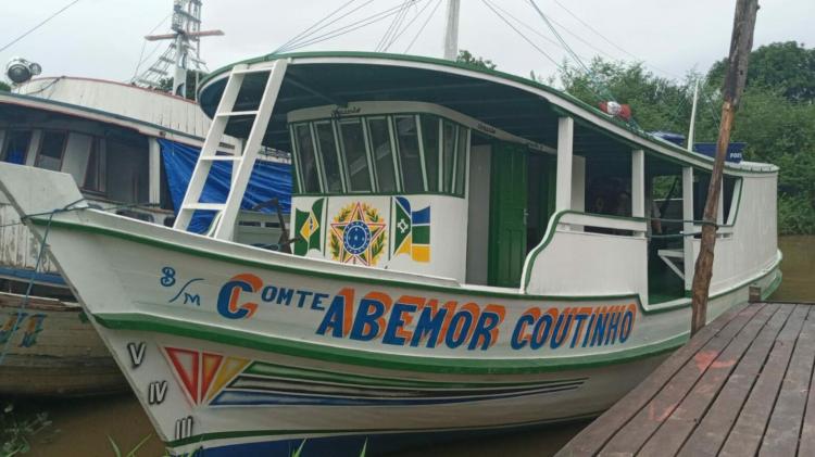 Prefeitura de Macapá reativa barco para escoar produtos do distrito do Bailique