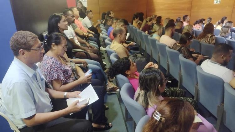 Iniciativas que combatem violência contra idosos