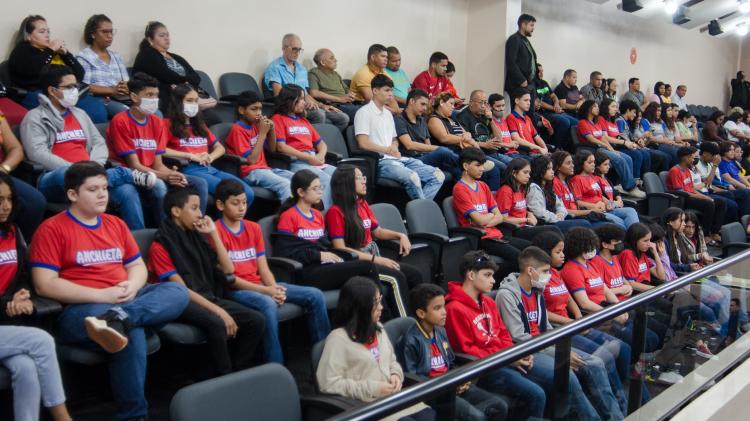 Audiência pública busca soluções para o combate à violência nas escolas