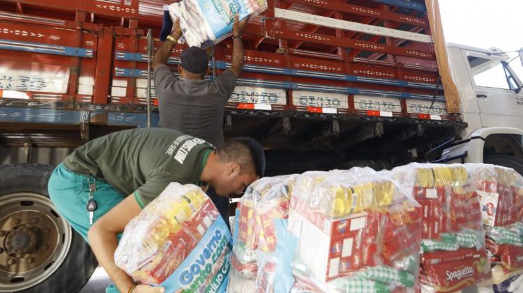 Governo do Amapá envia ajuda humanitária para famílias afetadas por enchente em Ferreira Gomes