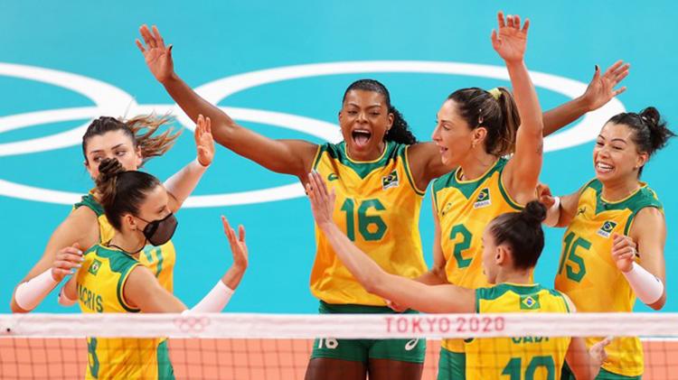 Brasil passa fácil pela Coreia e vai à final do vôlei feminino contra EUA