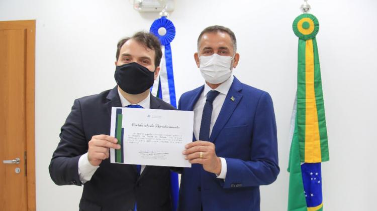 União entre os Poderes: Waldez é homenageado pela Justiça Federal do Amapá