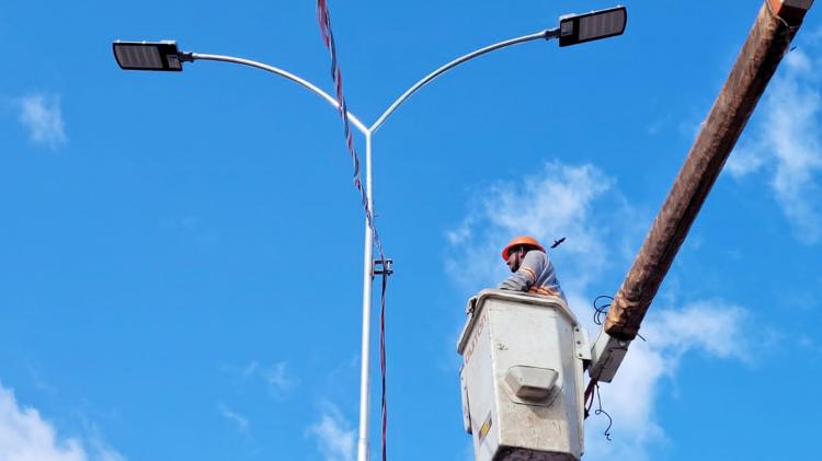 GEA inicia a iluminação de novo trecho da Duca Serra