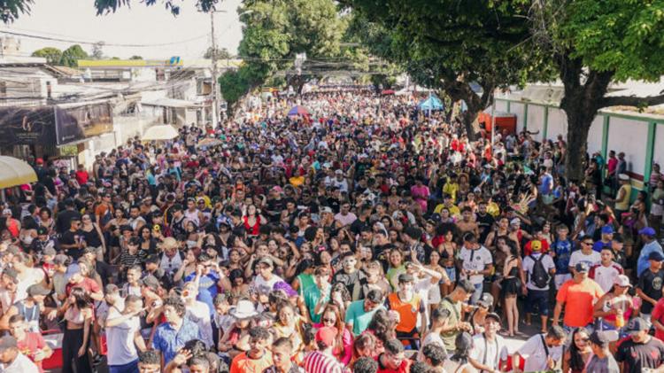 Macapá Verão 2023 fecha com carnaval fora de época e show de Parangolé