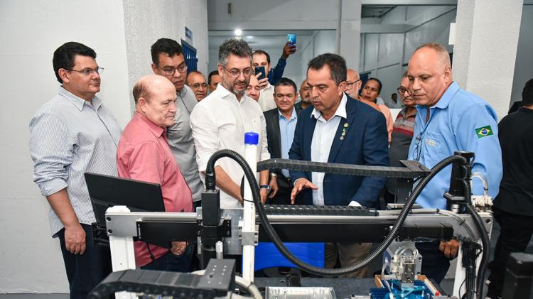 Com incentivos do Governo do Amapá, Distrito Industrial ganha fábrica de painéis de energia solar