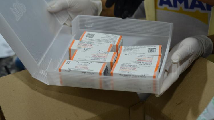 Governo entrega primeira remessa de vacinas pediátricas contra covid-19 para todos os municípios