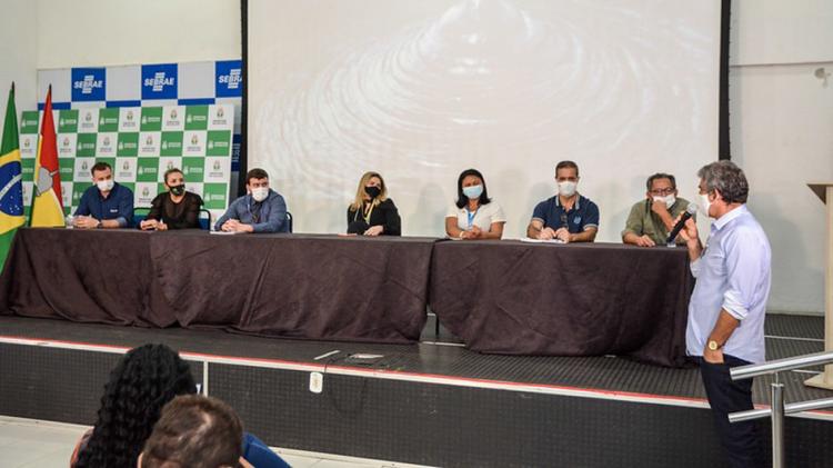 Prefeitura de Macapá promove mesa redonda sobre a cadeia produtiva do açaí