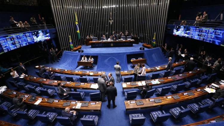 Congresso se articula para dobrar valor do fundo eleitoral, após veto de Bolsonaro